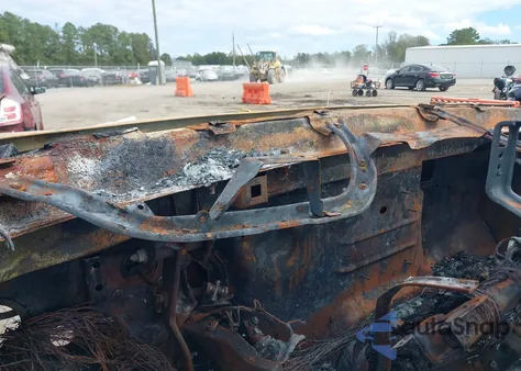 2002 Chevrolet Silverado 1500 Ls z USA, uszkodzony, nr VIN 1GCEK19V42E193683